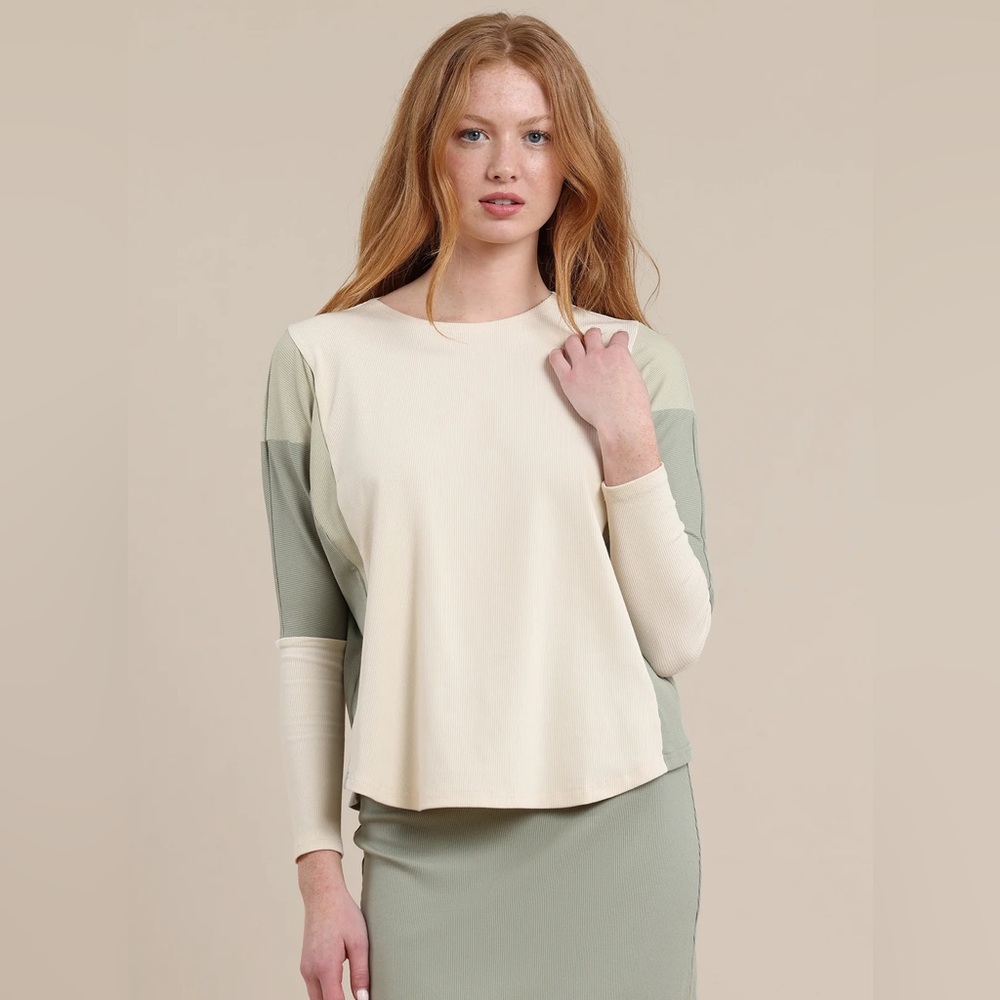 Apparalel Laurel Top